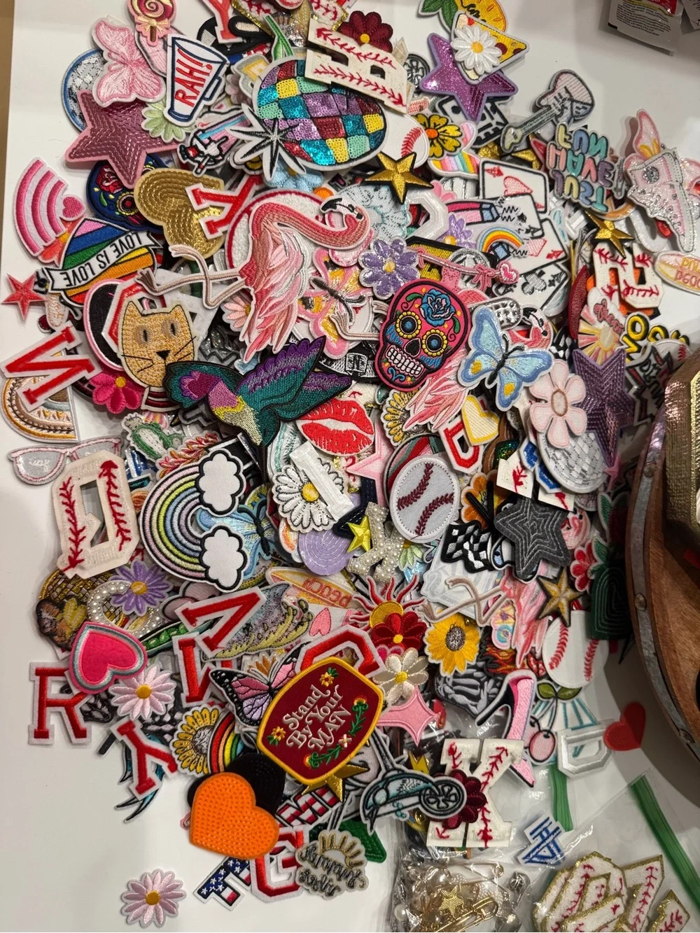 500 + patches plus pins, rivets, letter patches mini iron whole kit for crafters